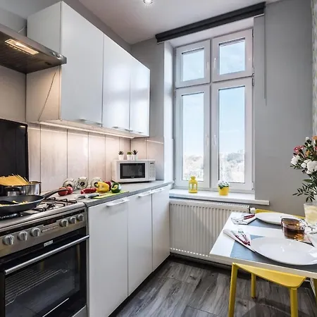 Rent Like - Plac J. Bema 5a * Breslavia