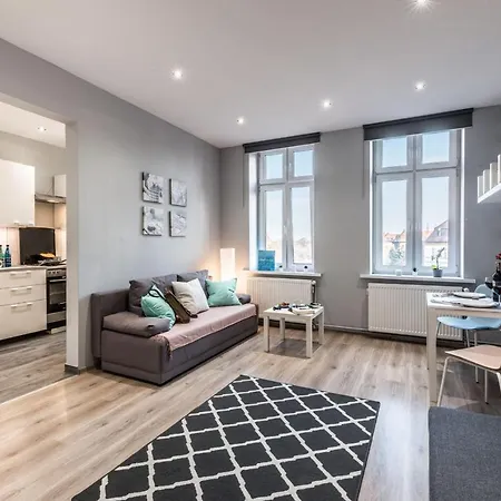 Rent Like - Plac J. Bema 5a Appartamento Breslavia