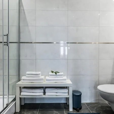 Rent Like - Plac J. Bema 5a Breslavia